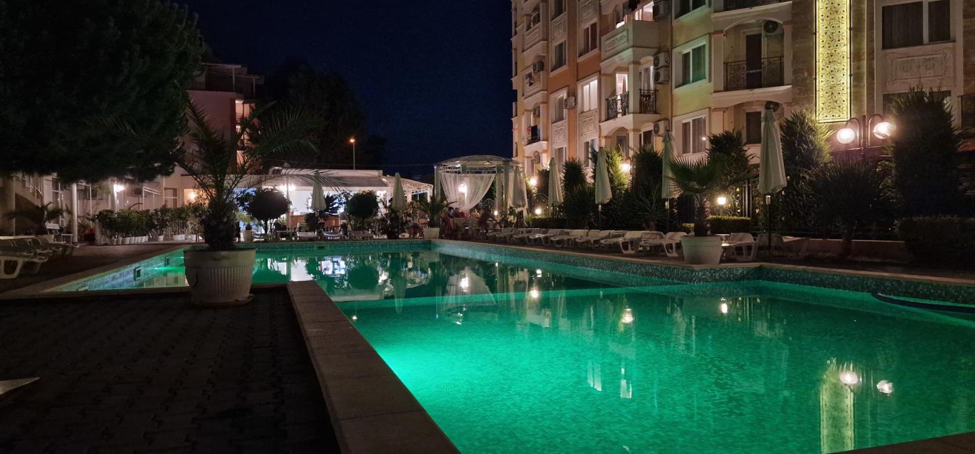 Vanilla Garden Apartments Pantai Sunny Luaran gambar