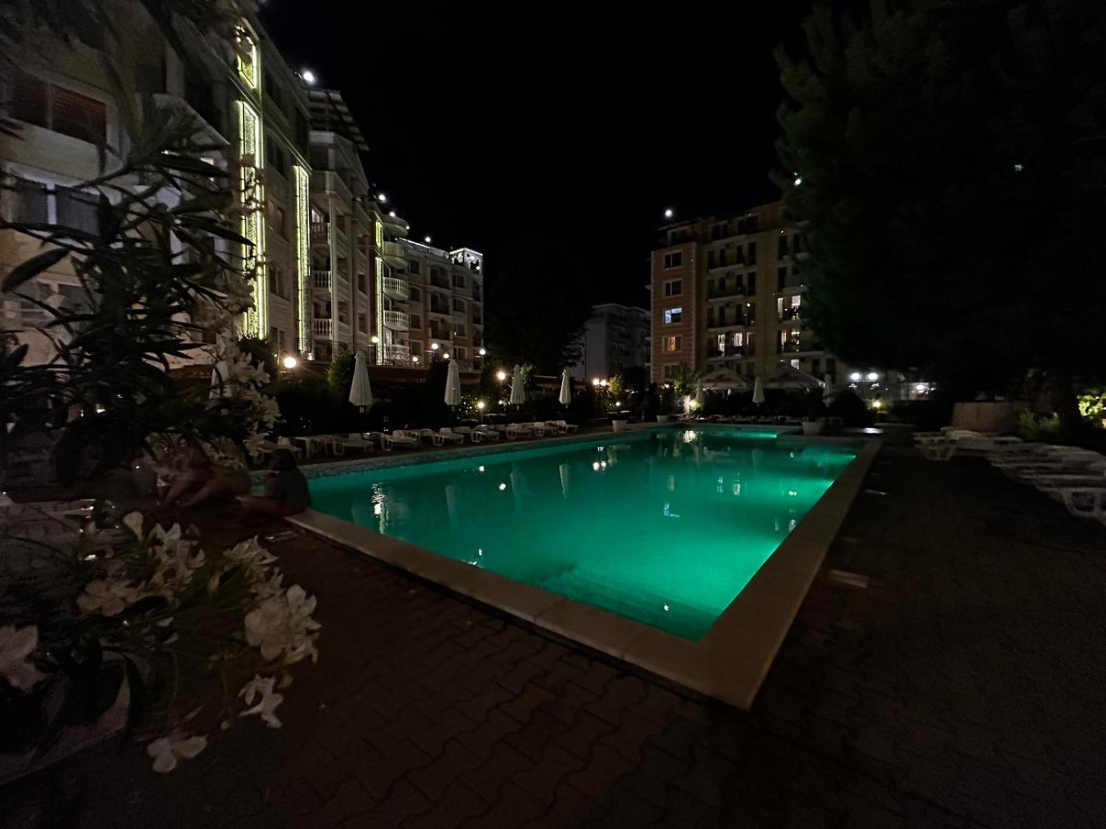 Vanilla Garden Apartments Pantai Sunny Luaran gambar