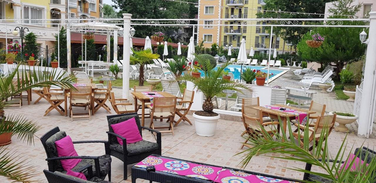 Vanilla Garden Apartments Pantai Sunny Luaran gambar