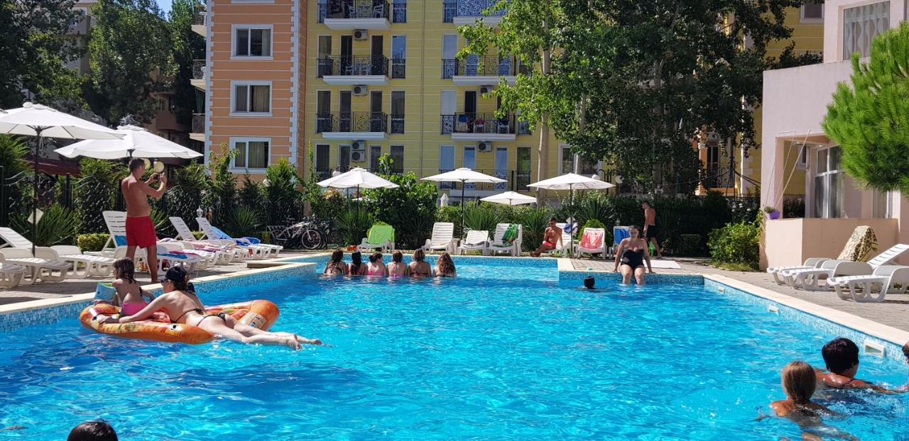 Vanilla Garden Apartments Pantai Sunny Luaran gambar
