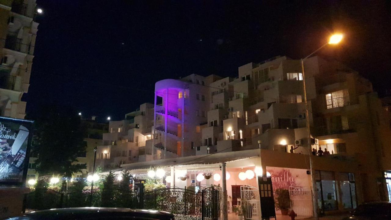 Vanilla Garden Apartments Pantai Sunny Luaran gambar