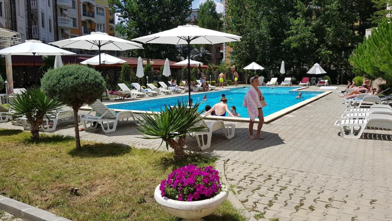Vanilla Garden Apartments Pantai Sunny Luaran gambar